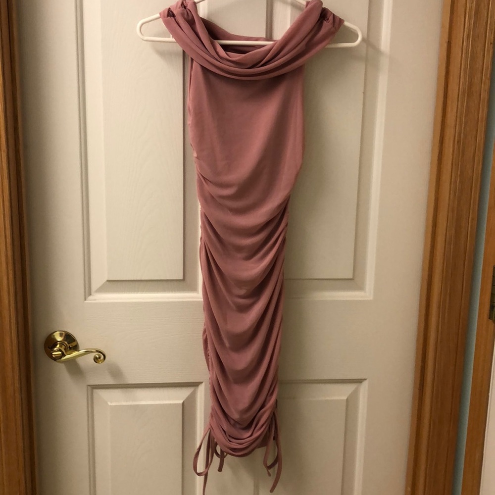 Material Girl-Off the shoulders Fitted Dress Sz XS